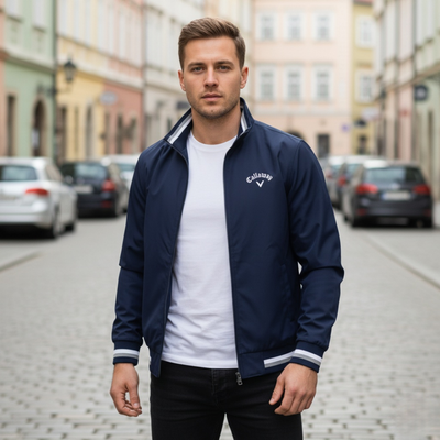 Dawid – Ponadczasowa oliwkowa kurtka