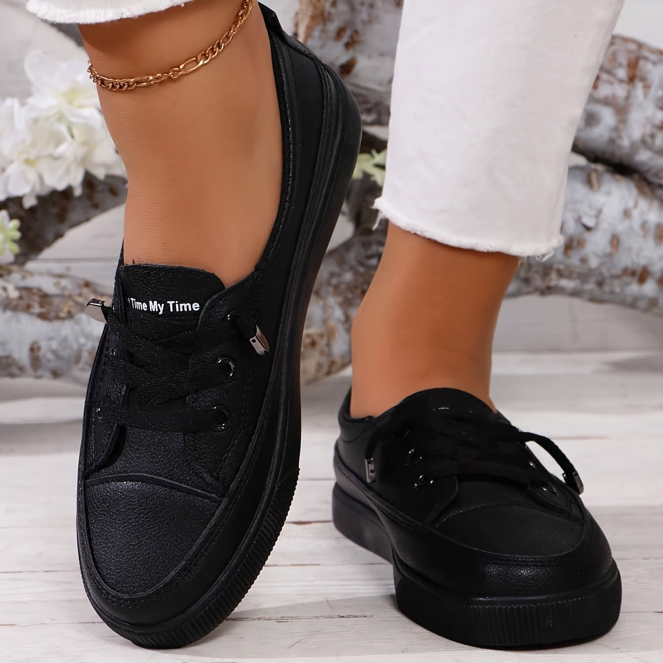 Liva Sneakers – Czysta biel, czysty styl