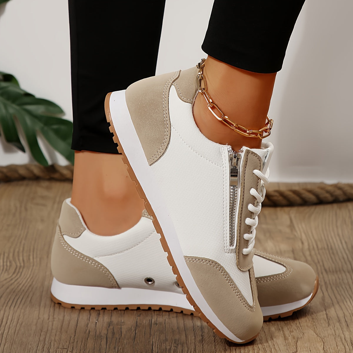 Beżowo-białe sneakersy Siena – klasyka z nutą elegancji