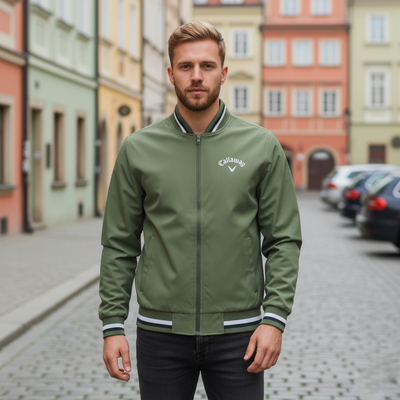 Dawid – Ponadczasowa oliwkowa kurtka