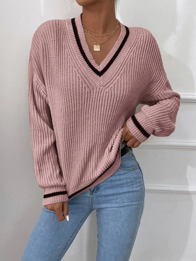 Rina Sweater – Dziewczęcy akcent w codziennej stylizacji
