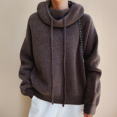 Noa Hoodie – Otulający sweter z kapturem i golfem