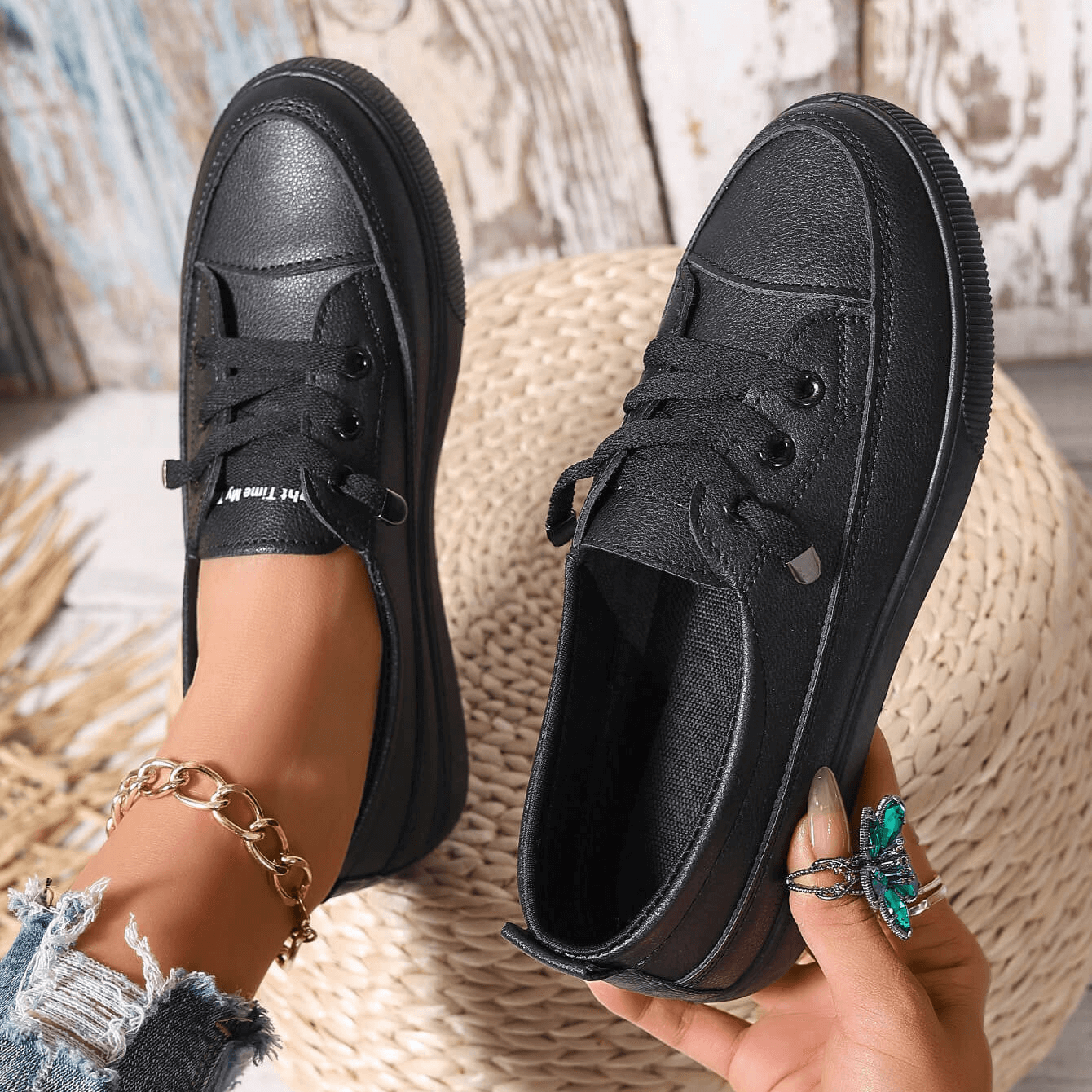 Liva Sneakers – Czysta biel, czysty styl